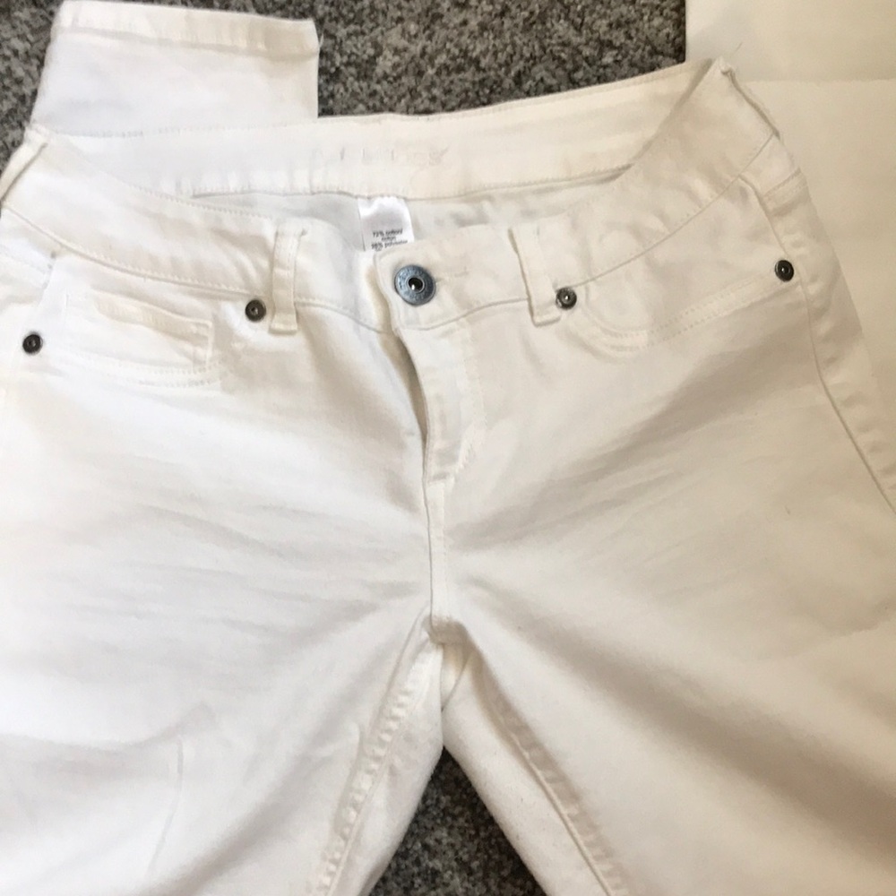 Maurices jeans
